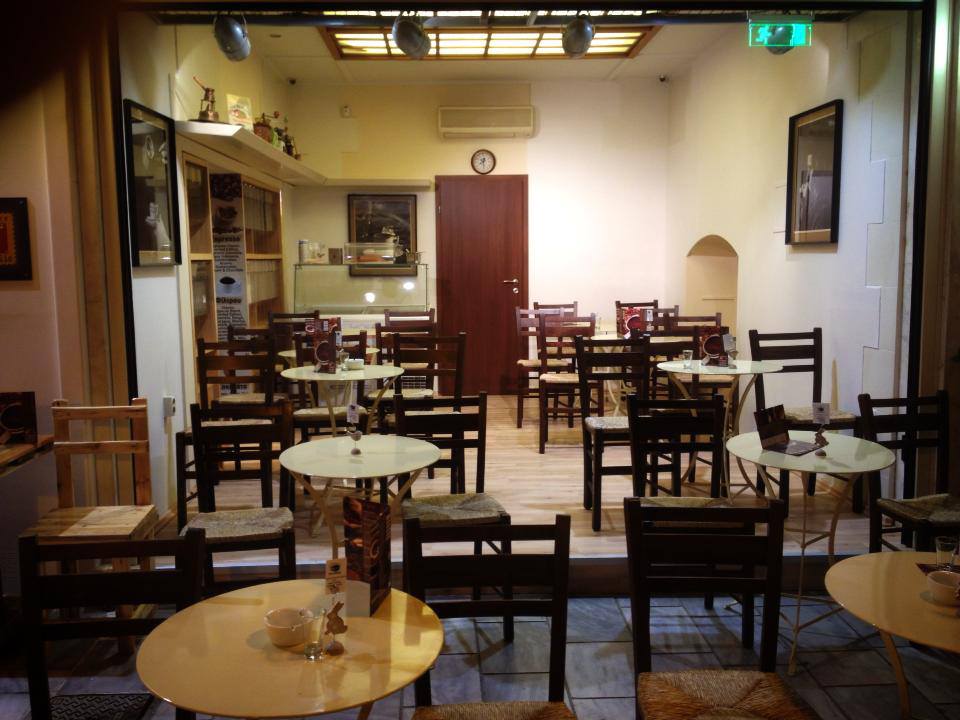 Το παραδοσιακό καφενείο Τσιχλάκη